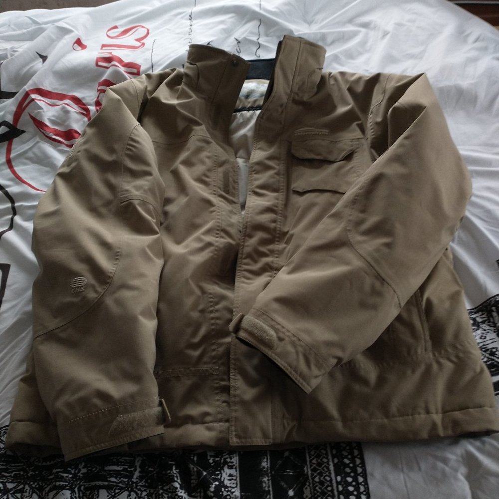 Winter jacket - Picture 3 of 8